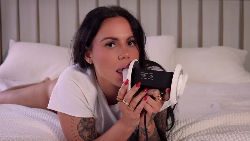 ShotsofSimone - 5 December 2025 - ASMR Ear Licking NSFW