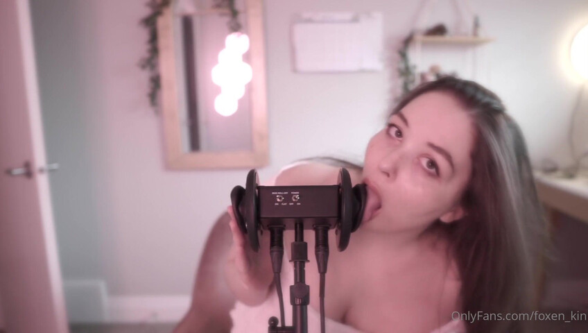 Foxenkin - Ear Licking