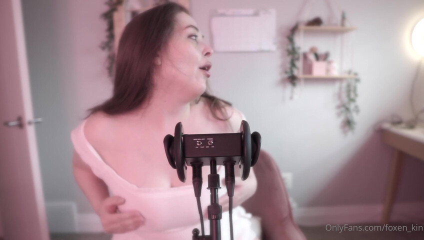 Foxenkin - Ear Licking