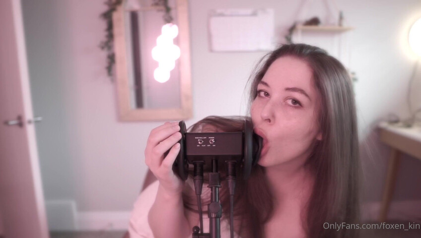 Foxenkin - Ear Licking