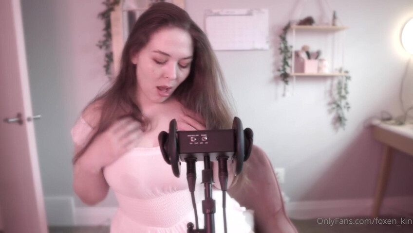 Foxenkin - Ear Licking