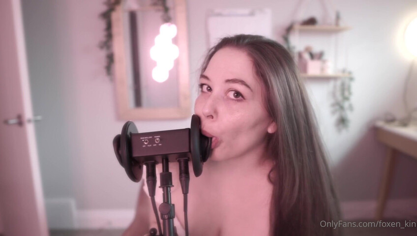 Foxenkin - Ear Licking