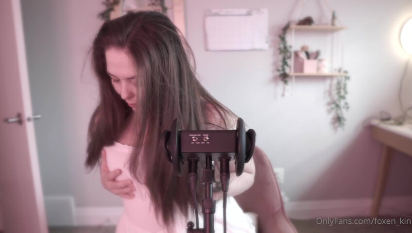 Foxenkin - Ear Licking