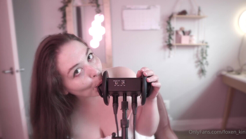 Foxenkin - Ear Licking