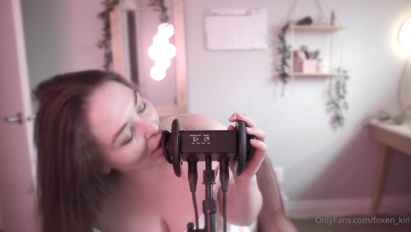 Foxenkin - Ear Licking