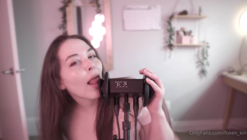 Foxenkin - Ear Licking