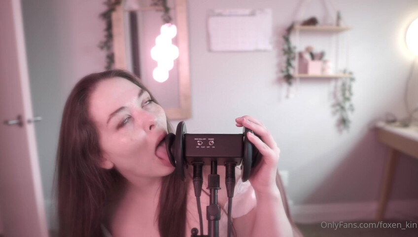 Foxenkin - Ear Licking