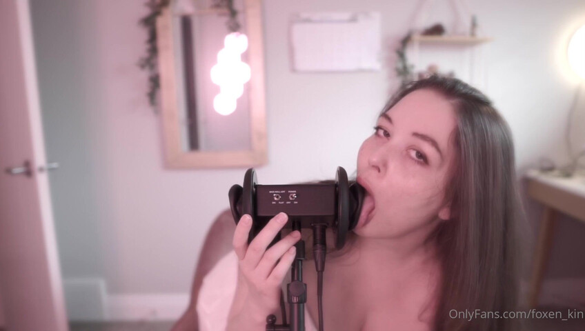 Foxenkin - Ear Licking