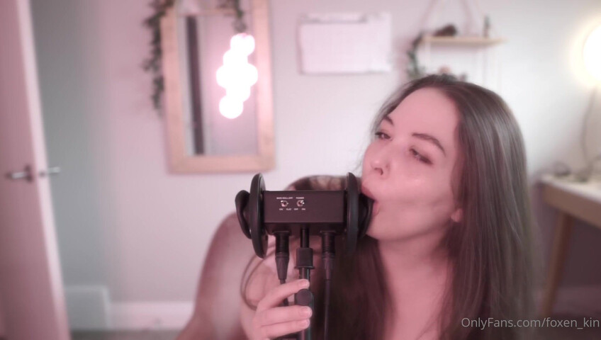 Foxenkin - Ear Licking