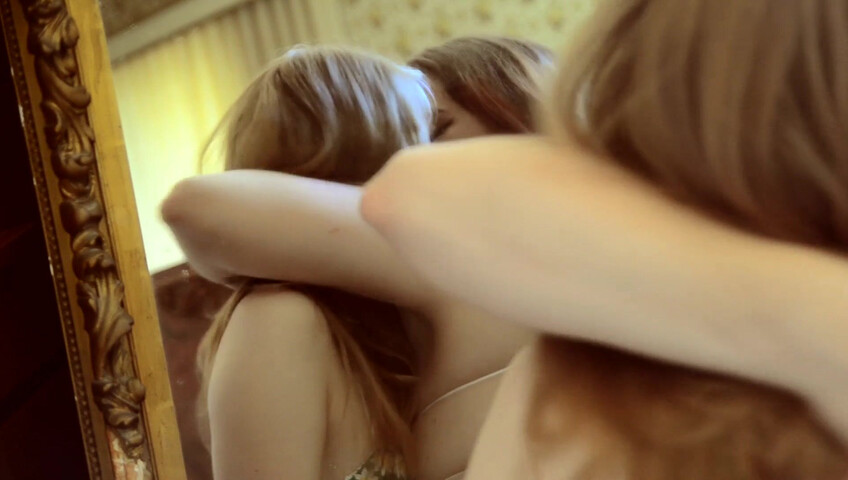 Freshie Juice - ASMR Kissing - Making Out With Dolly Leigh