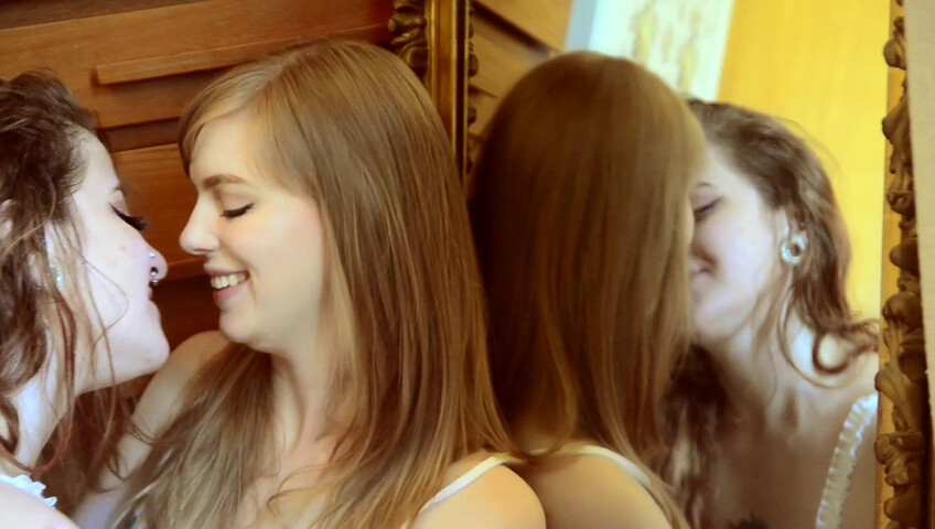 Freshie Juice - ASMR Kissing - Making Out With Dolly Leigh