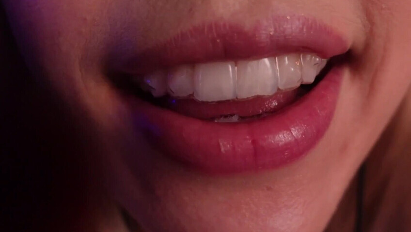 Frivolous Fox - Lens Licking, Fogging, Kissing, etc. <3 (Patreon)