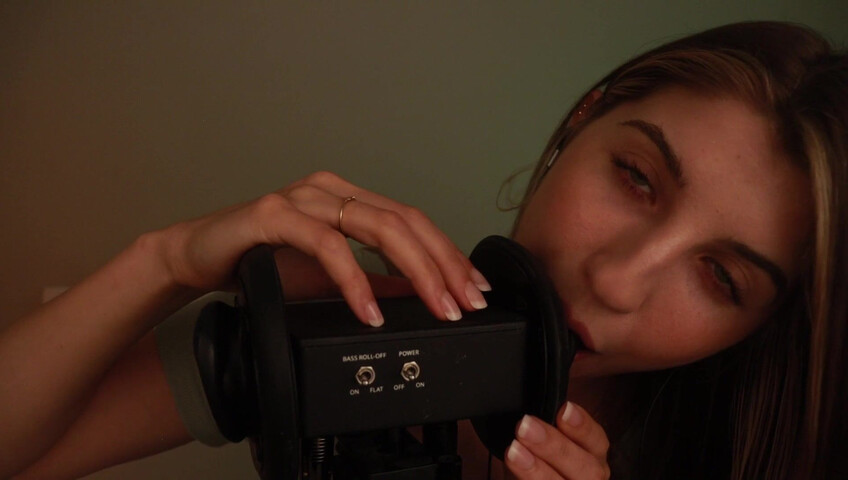 FrivolousFox - [ 4K ] - Slow & Fast, Ear Eating ASMR ~ June Patreon Exclusive