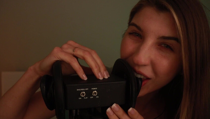 FrivolousFox - [ 4K ] - Slow & Fast, Ear Eating ASMR ~ June Patreon Exclusive