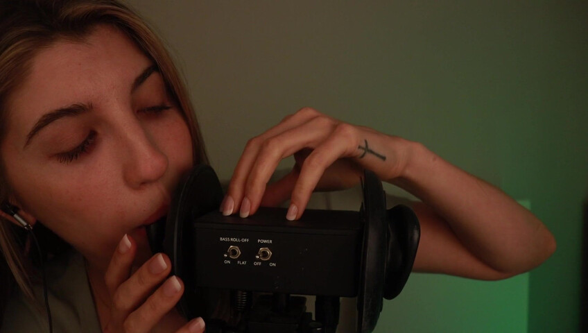 FrivolousFox - [ 4K ] - Slow & Fast, Ear Eating ASMR ~ June Patreon Exclusive