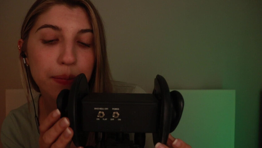 FrivolousFox - [ 4K ] - Slow & Fast, Ear Eating ASMR ~ June Patreon Exclusive