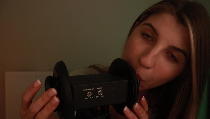 FrivolousFox - [ 4K ] - Slow & Fast, Ear Eating ASMR ~ June Patreon Exclusive