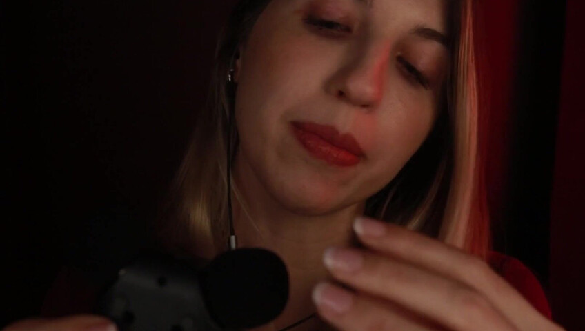 FrivolousFox ASMR  Tascam Cover Noms - Patreon Exclusive  13-01-2025