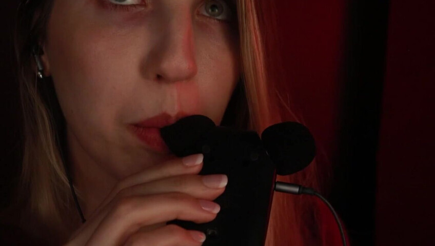 FrivolousFox ASMR  Tascam Cover Noms - Patreon Exclusive  13-01-2025