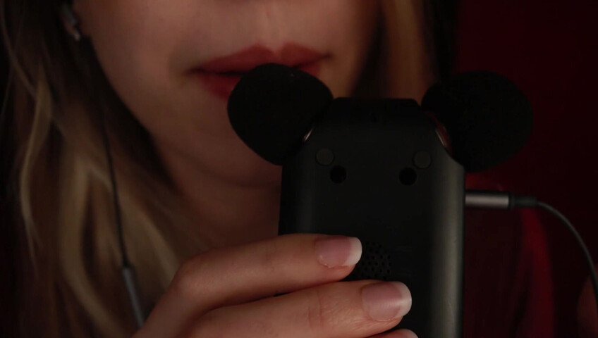 FrivolousFox ASMR  Tascam Cover Noms - Patreon Exclusive  13-01-2025