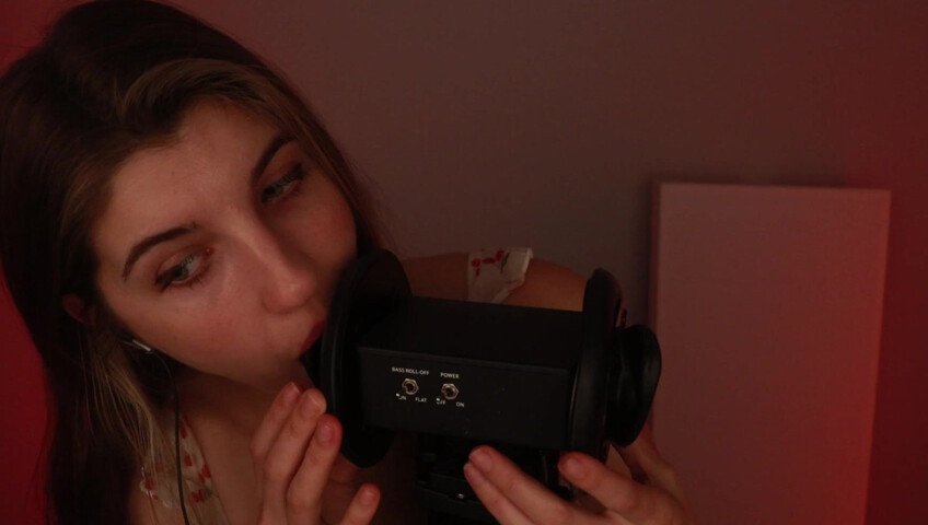 FrivolousFox ASMR - 29 July 2025 - Breathy, Slow Ear Eating (+ Mouth Cupping!)