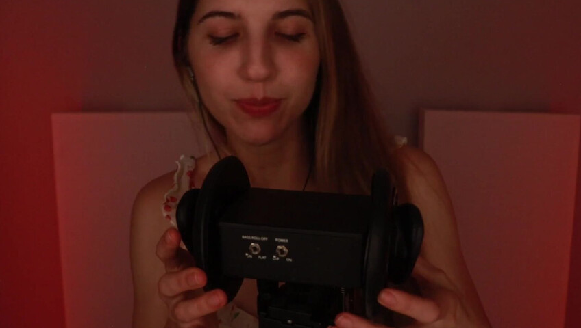 FrivolousFox ASMR - 29 July 2025 - Breathy, Slow Ear Eating (+ Mouth Cupping!)