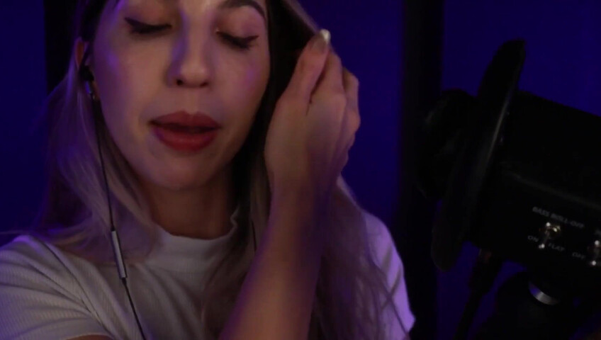 FrivolousFox ASMR - Ear Eating