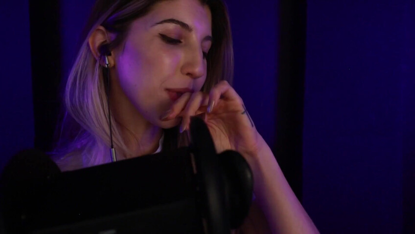 FrivolousFox ASMR - Ear Eating