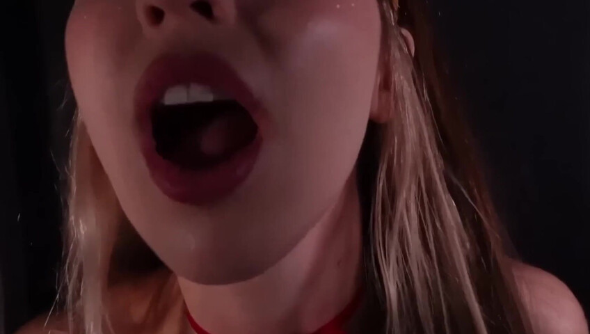 FrivolousFox ASMR - Rudolph’s Stuck in Your Screen