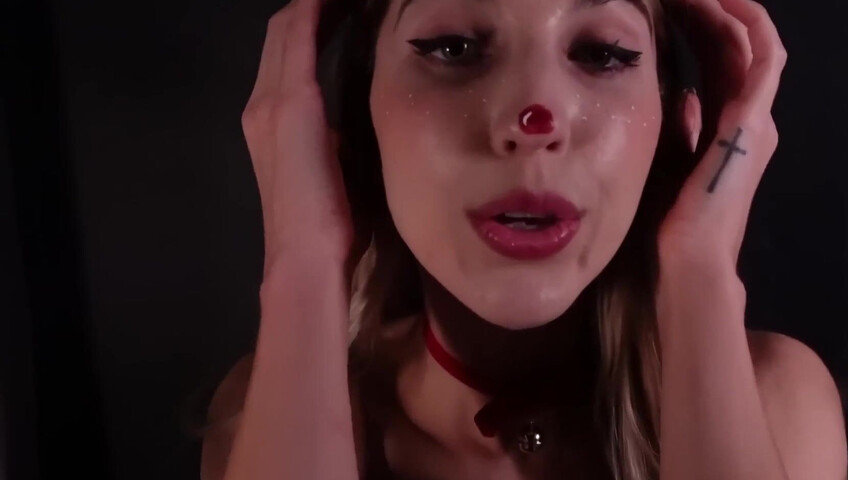 FrivolousFox ASMR - Rudolph’s Stuck in Your Screen