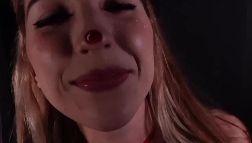 FrivolousFox ASMR - Rudolph’s Stuck in Your Screen