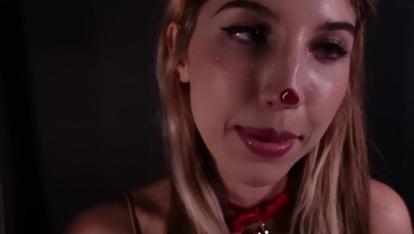 FrivolousFox ASMR - Rudolph’s Stuck in Your Screen