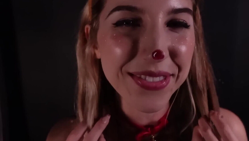 FrivolousFox ASMR - Rudolph’s Stuck in Your Screen