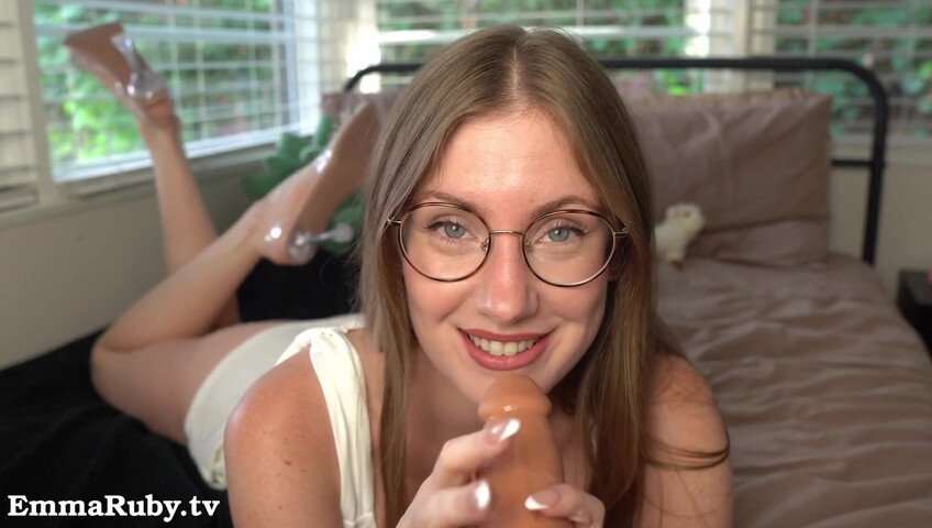 Emma Ruby - Fucking your Sexy Girlfriend before a Date