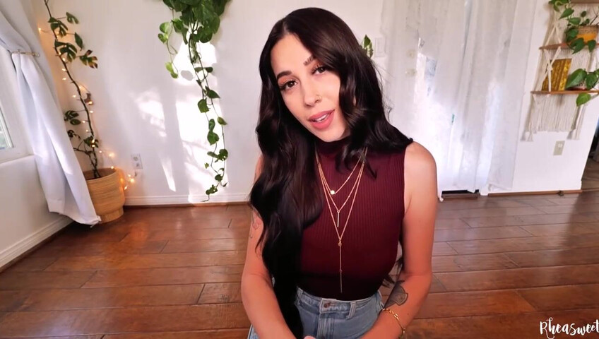 RheaSweet – StepMom Helps Out The Team