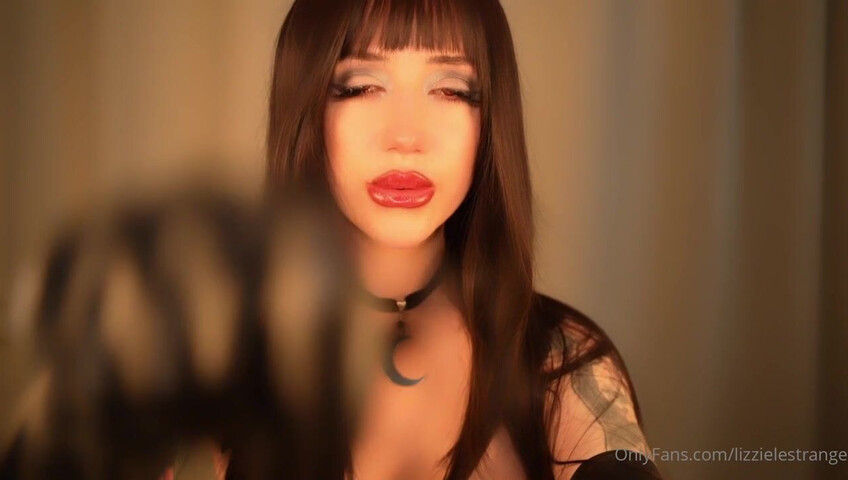 LizzieLestrange ASMR - Latex Glove Sounds