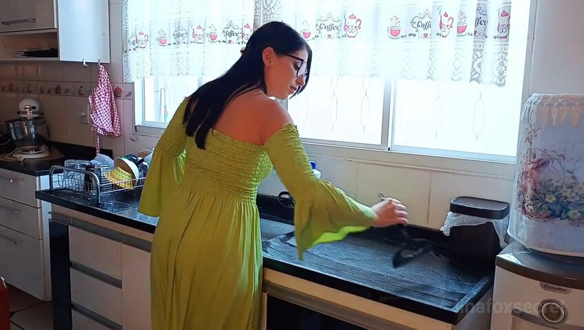 Loreena Fox – Stepmom Takes Your Virginity