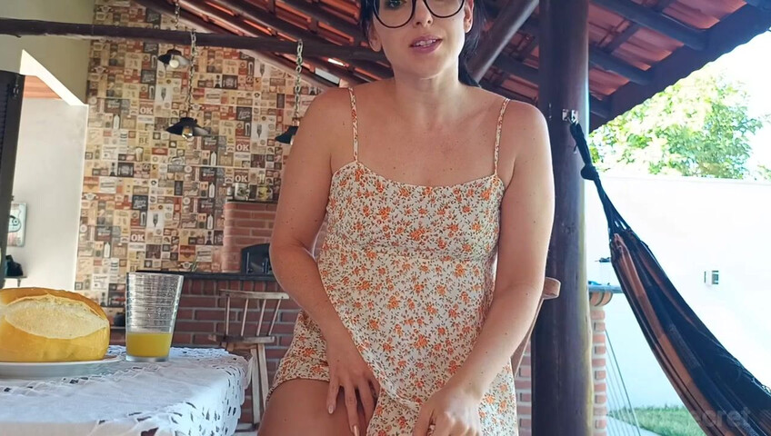 Loreena Fox – Breeding Breakfast in Bed with step-Mommy