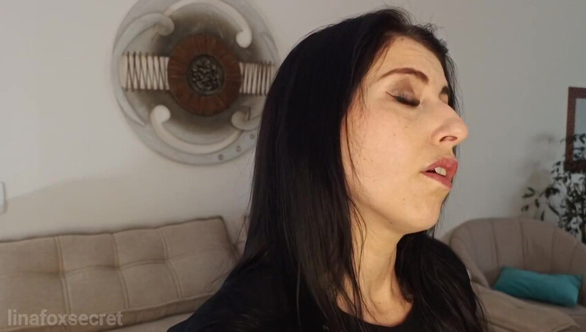 Loreena Fox – StepAuntie Uses You