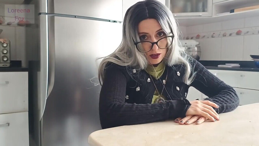 Loreena Fox – Succubus Stepmommy