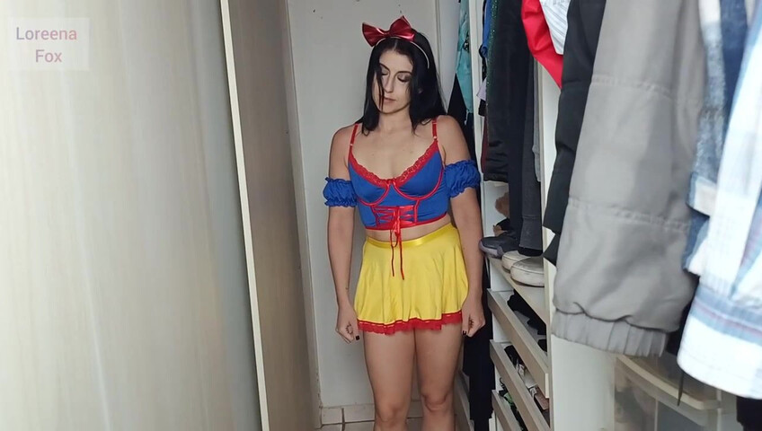 Loreena Fox – Taboo Closet Confessions