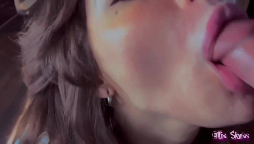 Ellie Skyes – Free Use Step-Sister