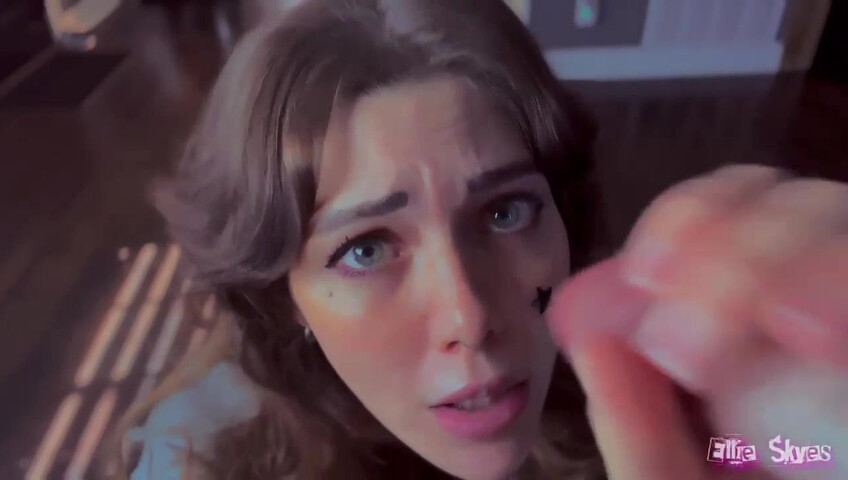 Ellie Skyes – Free Use Step-Sister