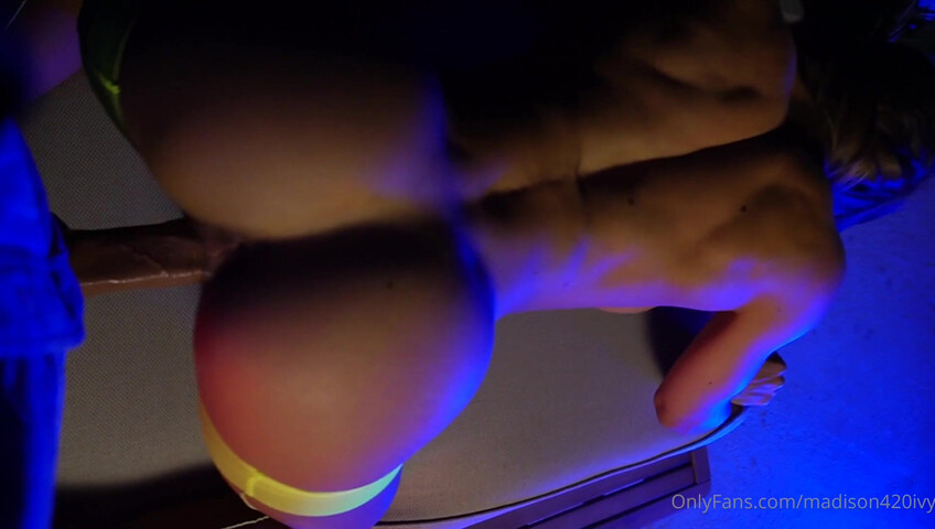 Madison Ivy - Poolside Service