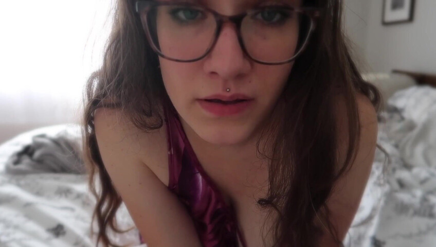 Divinebabe - Mommy's Wet Dreams