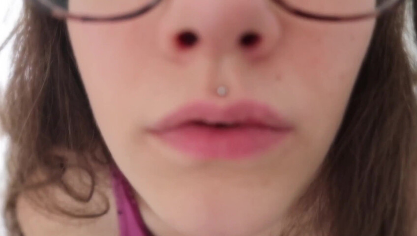 Divinebabe - Mommy's Wet Dreams