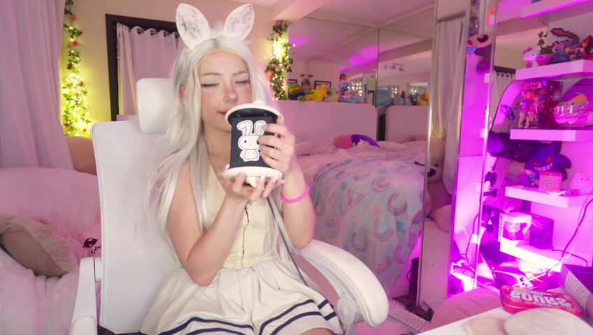 Dollblush - 01 June 2025 - Cheek Kisses & Mouth Sounds