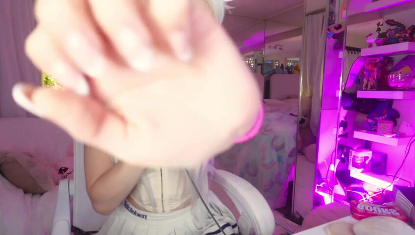 Dollblush - 01 June 2025 - Cheek Kisses & Mouth Sounds