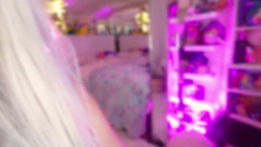 Dollblush - 01 June 2025 - Cheek Kisses & Mouth Sounds