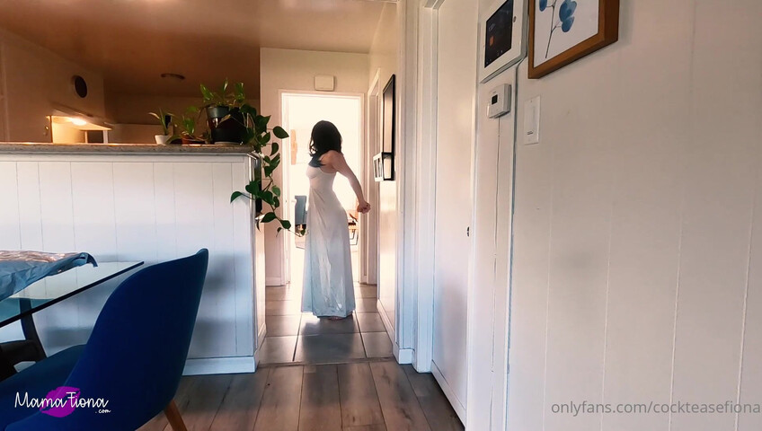 Fiona Costello - Dressing my mom as Jessica Rabbit